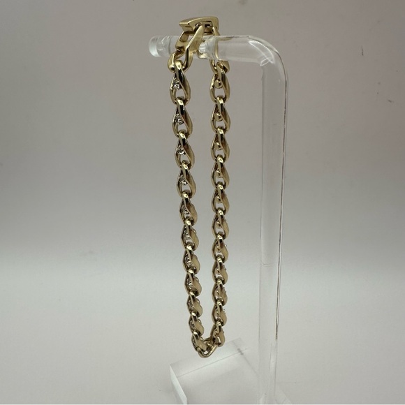 Gold Tone link chain bracelet with rhinestone - Picture 3 of 10
